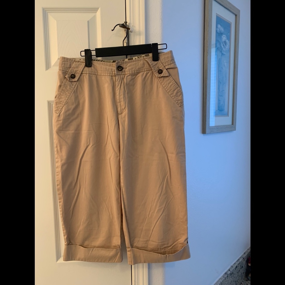 Cropped pants